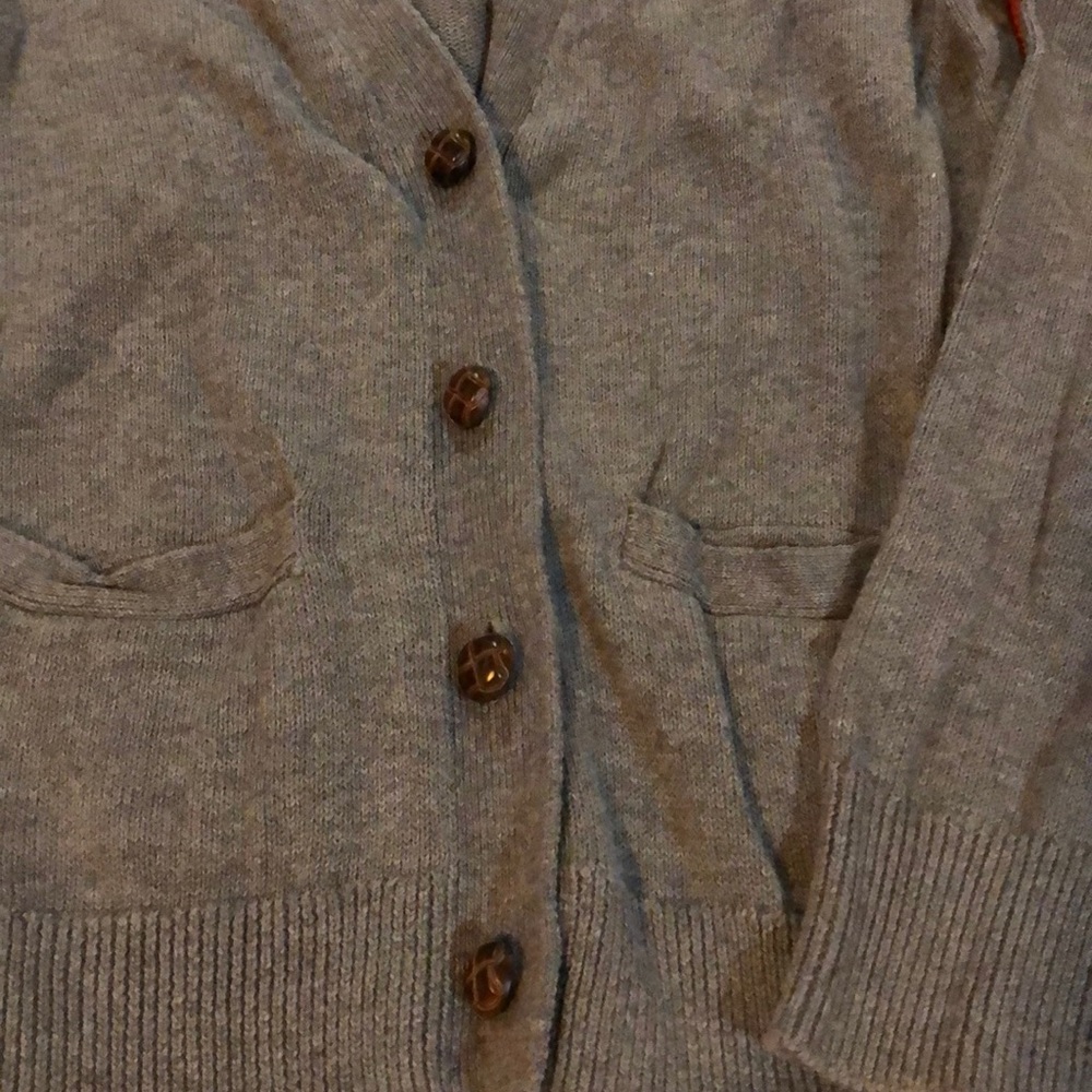 GAP Cardigan - Picture 2 of 2